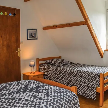 2 Bedroom Gorgeous In Holiday home