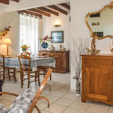 2 Bedroom Gorgeous In *
