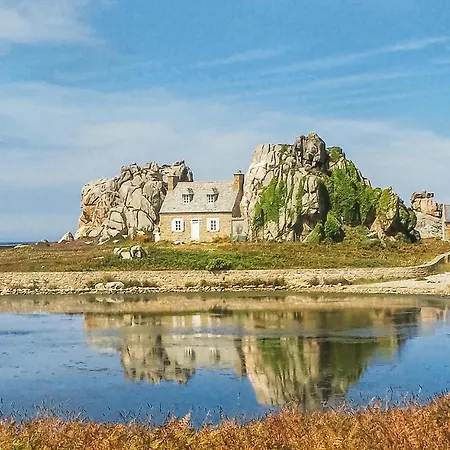 Holiday home 2 Bedroom Gorgeous In Plouguiel